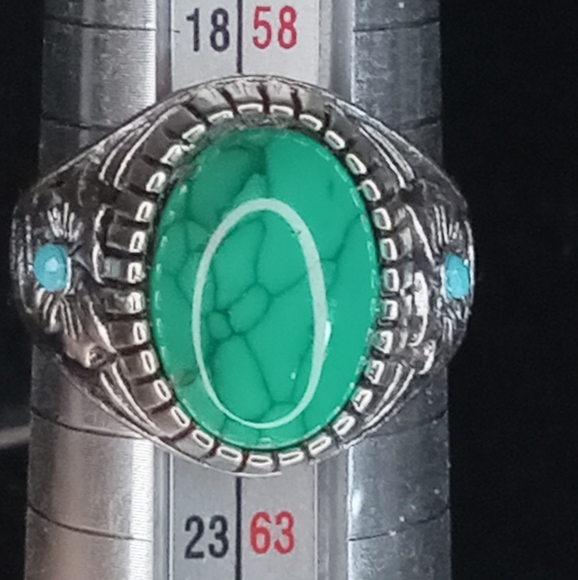 BLOWOUT PRICING Silverplated And Green Turquoise Colored Stone Ring SZ 9 - Picture 1 of 6